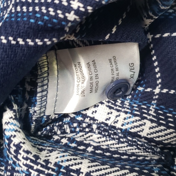 NWT Pacific Trail button up in size XL - Picture 5 of 6